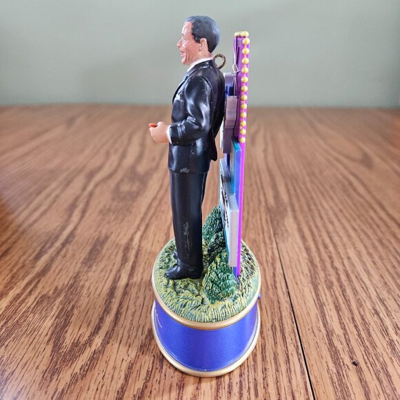 2001 Frank Sinatra Las Vegas Carlton Cards Christmas Ornament Luck Be A Lady box - Picture 11 of 16